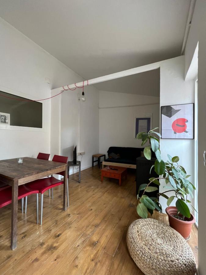 Alojamiento Con Encanto En Planta Superior Ideal Para Trabajo Y Escapadas Familiares En Montserrat Esparreguera Buitenkant foto
