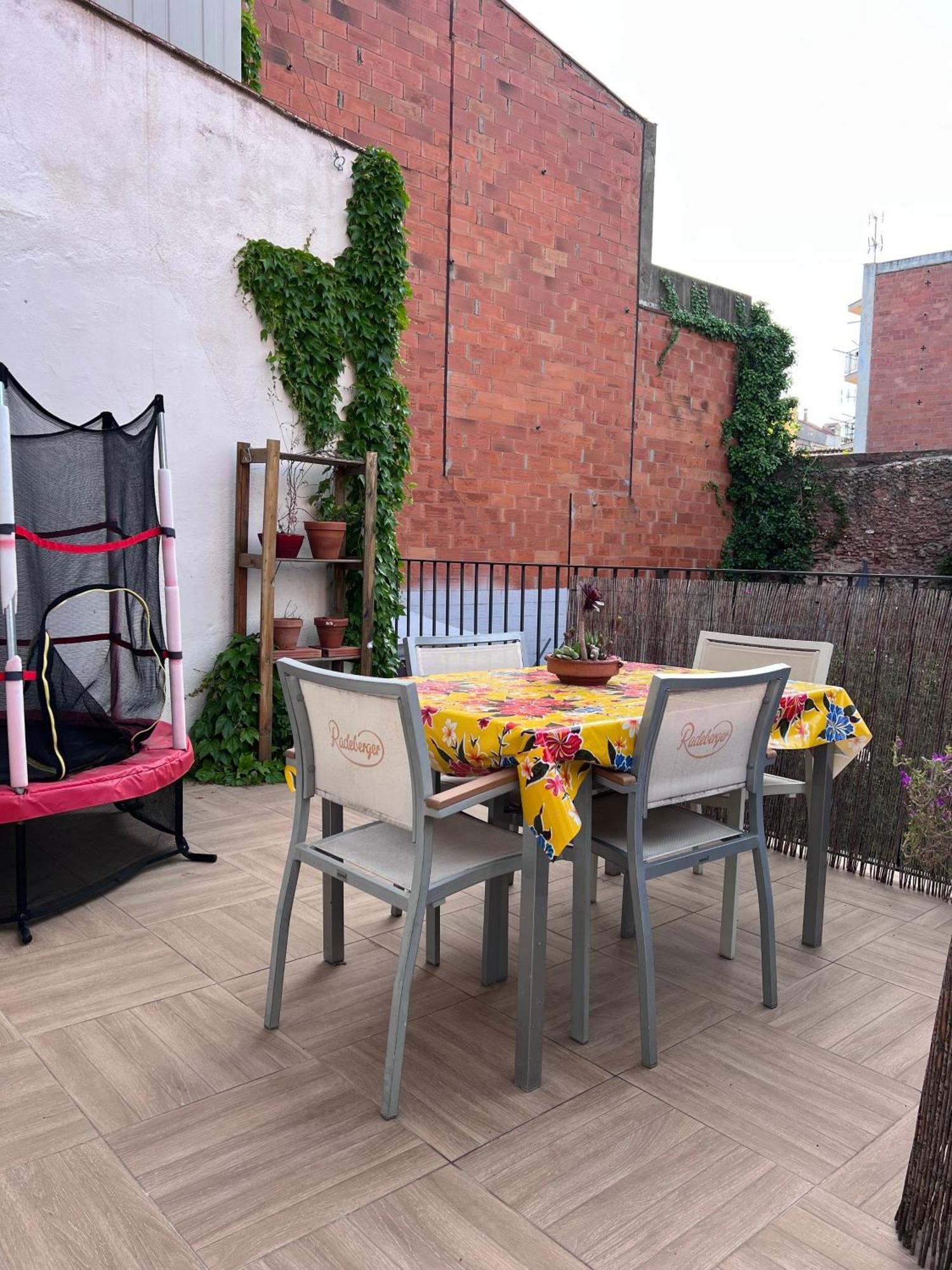 Alojamiento Con Encanto En Planta Superior Ideal Para Trabajo Y Escapadas Familiares En Montserrat Esparreguera Buitenkant foto